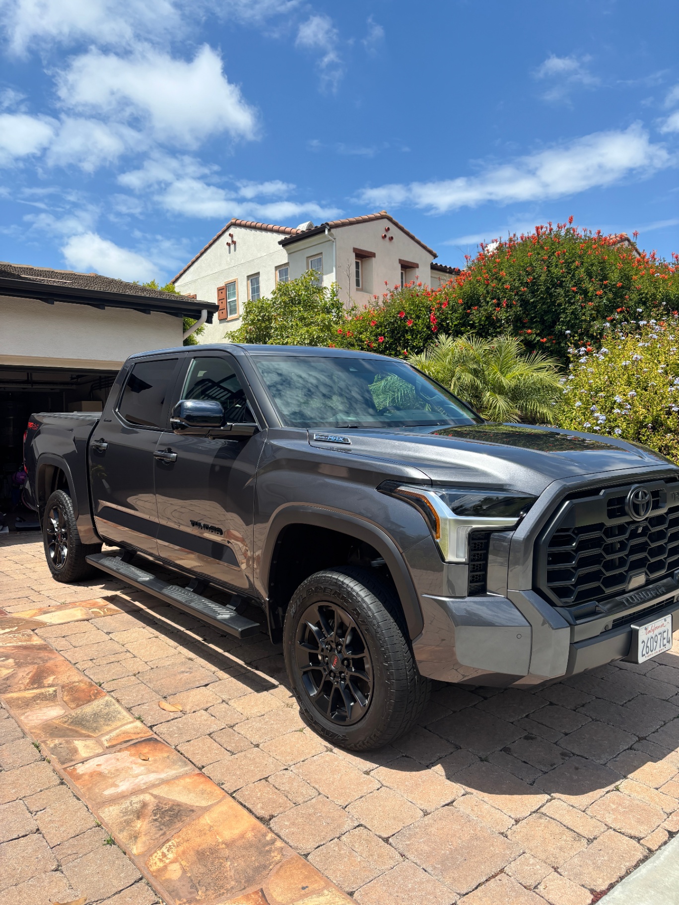 Toyota Tundra detailed by Mobile Detailing Glendale