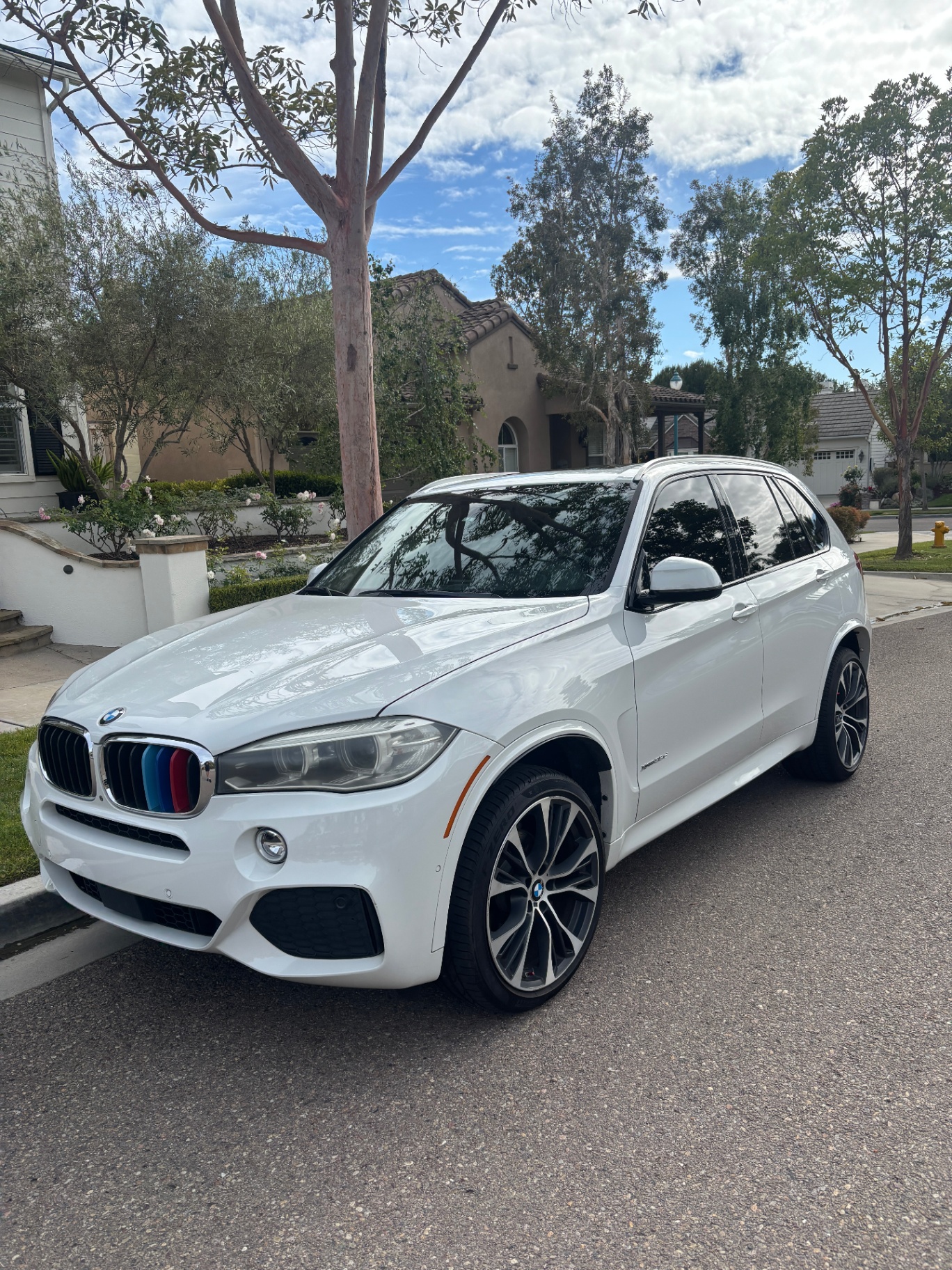 White BMW X5 M Sport detailed by Mobile Detailing Glendale